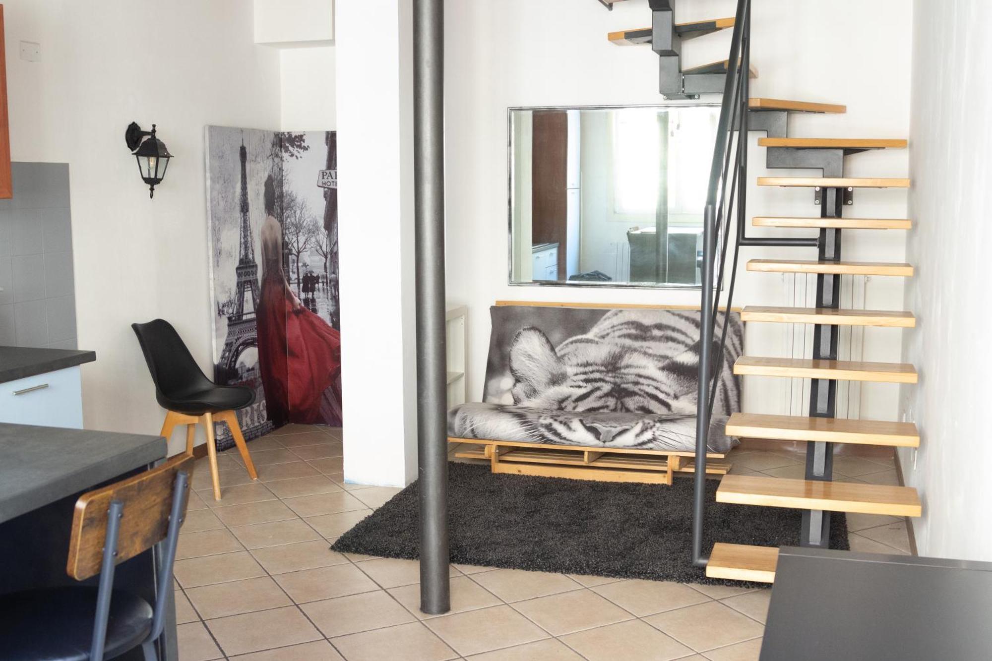 Verona Nest Luaran gambar
