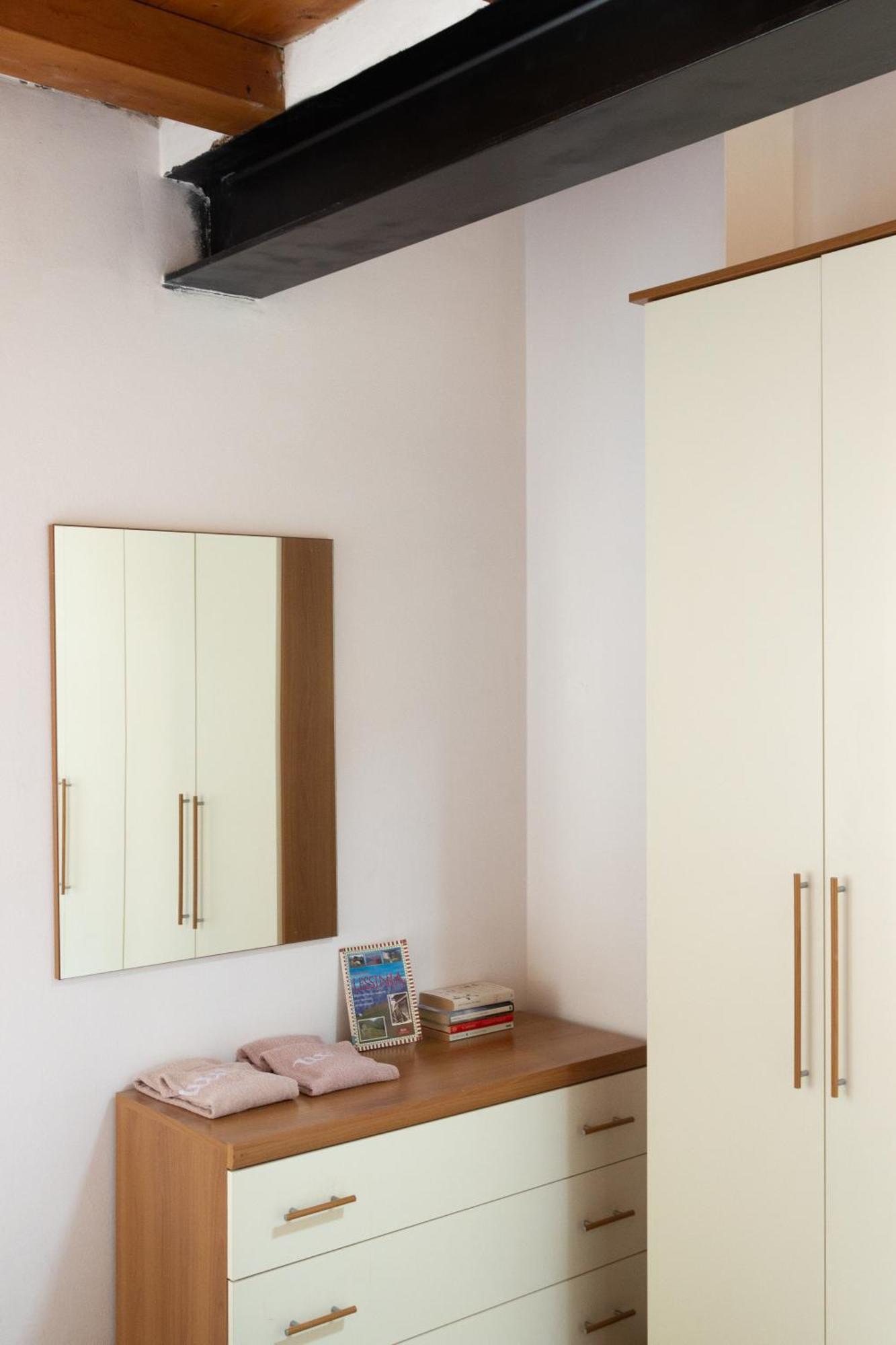 Verona Nest Luaran gambar